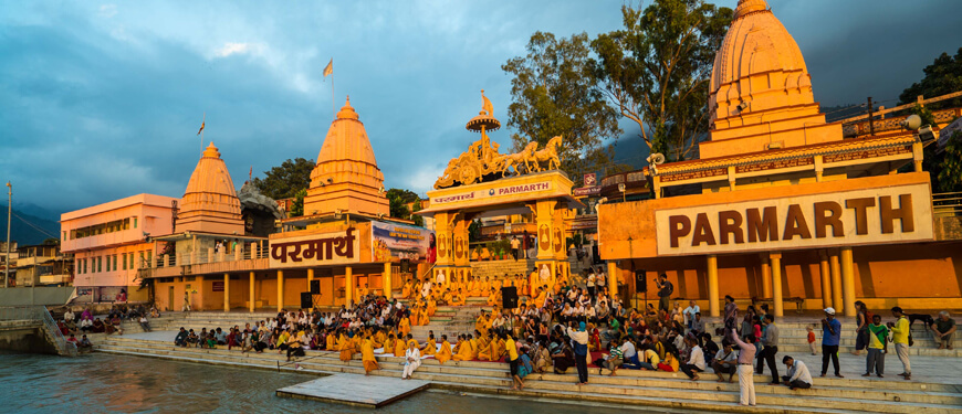 Parmarth Niketan Ganga Aarti Experience image