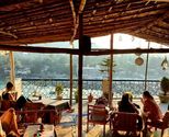 cafes/beatles-cafe/beatles-cafe-02.jpg