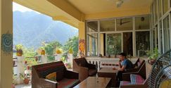 cafes/cafe-karma/cafe-karma-05.jpg